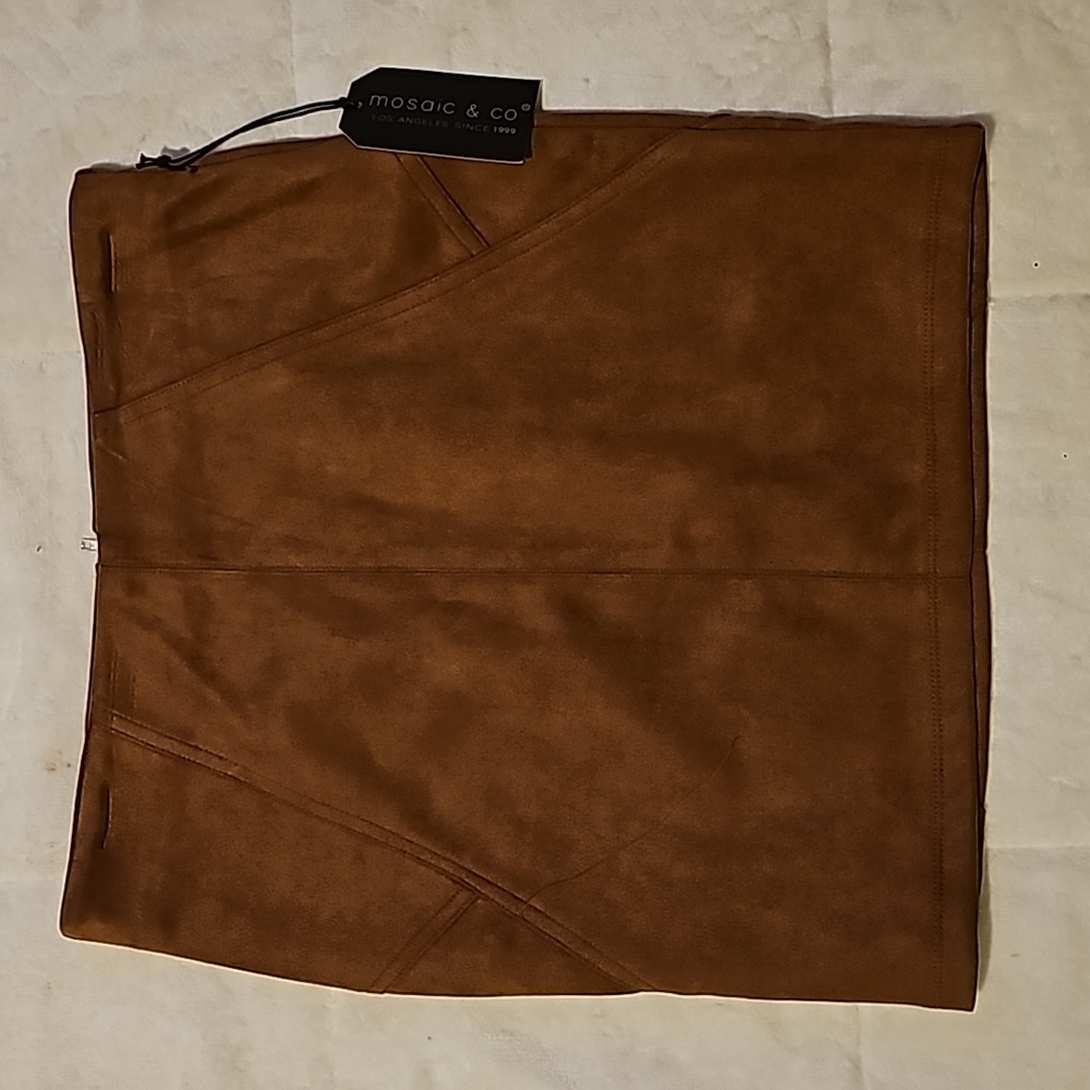 NWT Mosaic & Co Suede-feel Skirt Size Small
